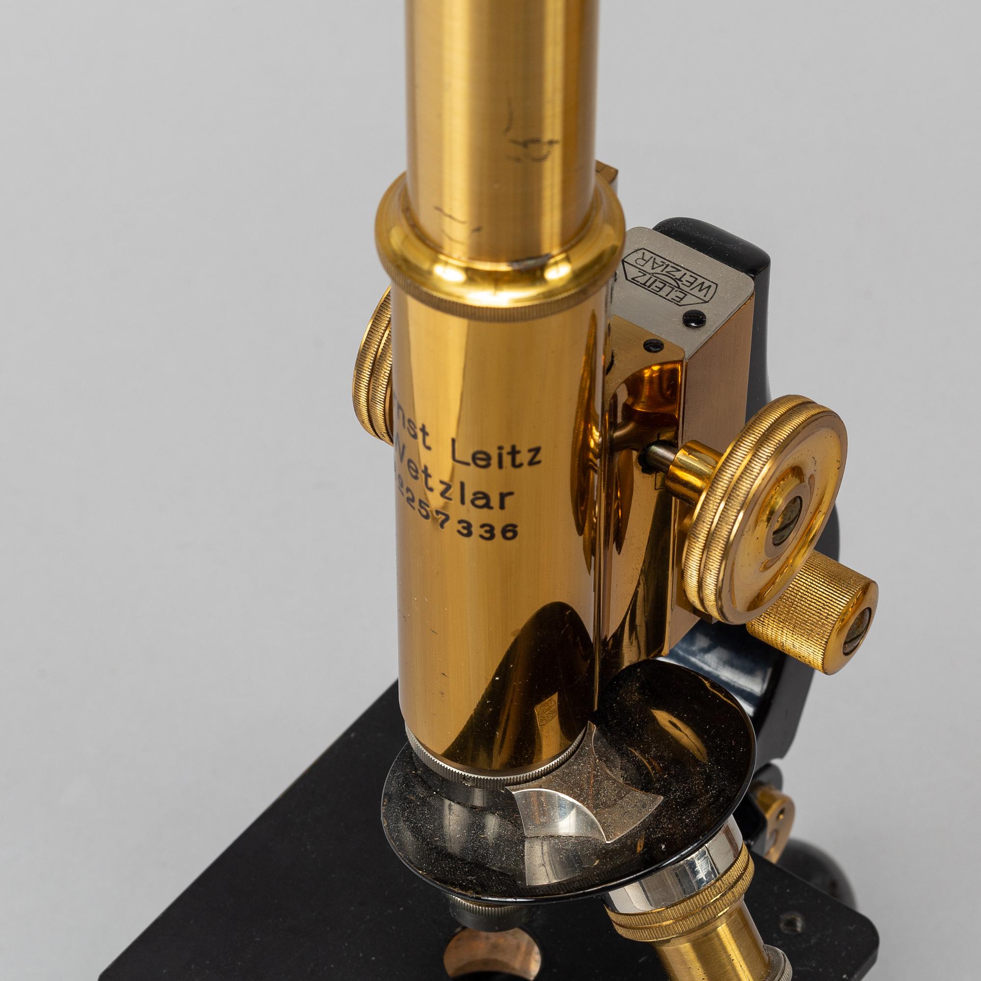 A 20th century microscope , Ernst Leitz, Wetzlar. - Bukowskis