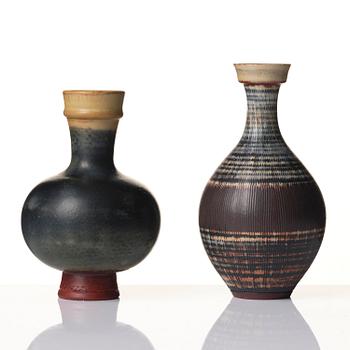 Wilhelm Kåge, a set of two Farsta stoneware vases and a bowl, Gustavsberg Studio 1950s.