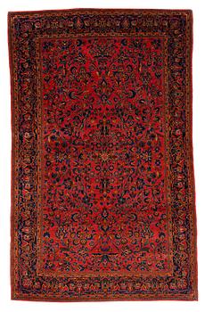 300. A rug, a semi-antique Kashan, ca 210 x 130,5-134 cm.