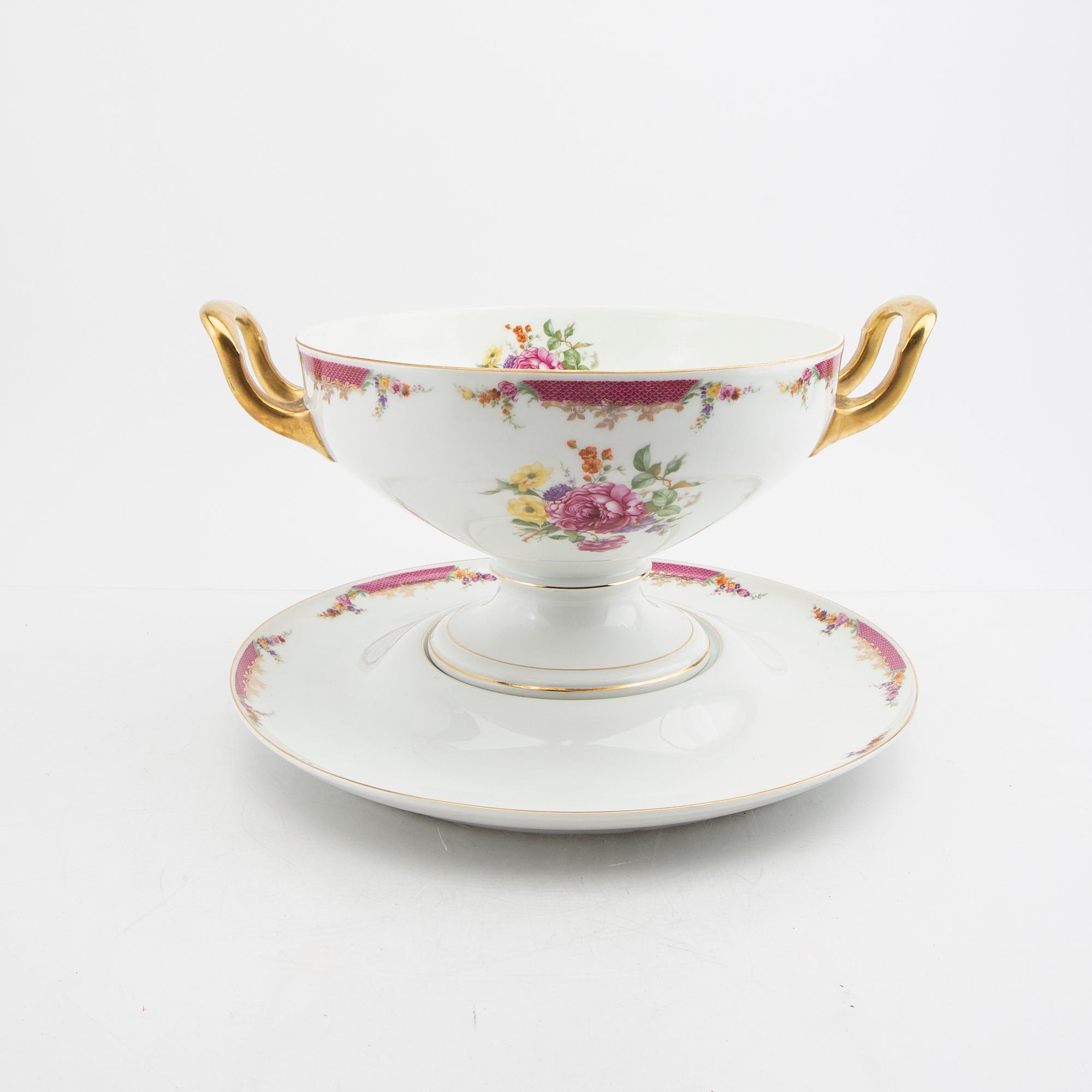 Servis "Josephine" 71 dlr Rosenthal porslin 1900-talets första hälft.
