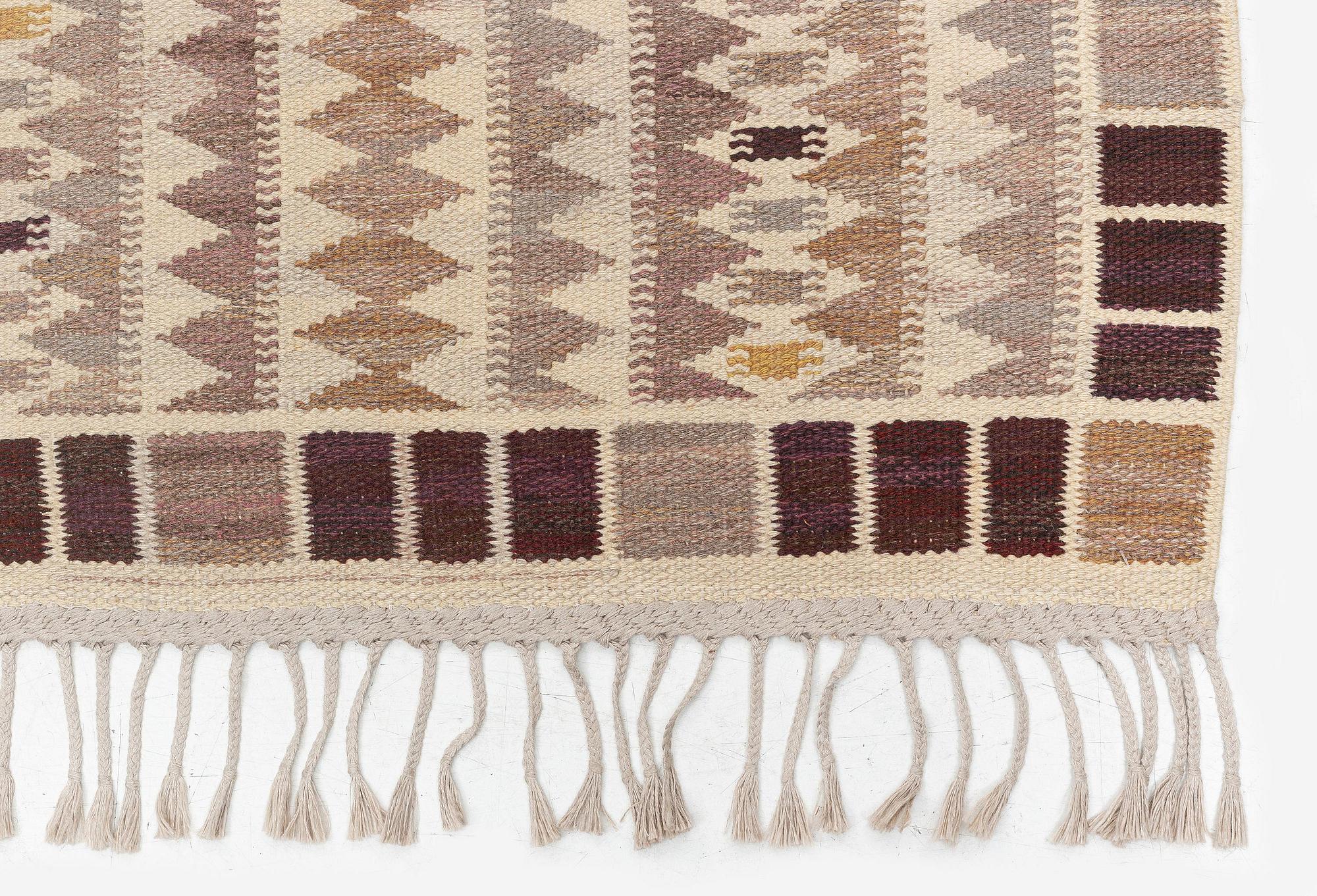 Barbro Nilsson, a 'Salerno grå' ('Kristianstad'), flat weave, c. 268 x 155 cm, signed AB MMF BN.
