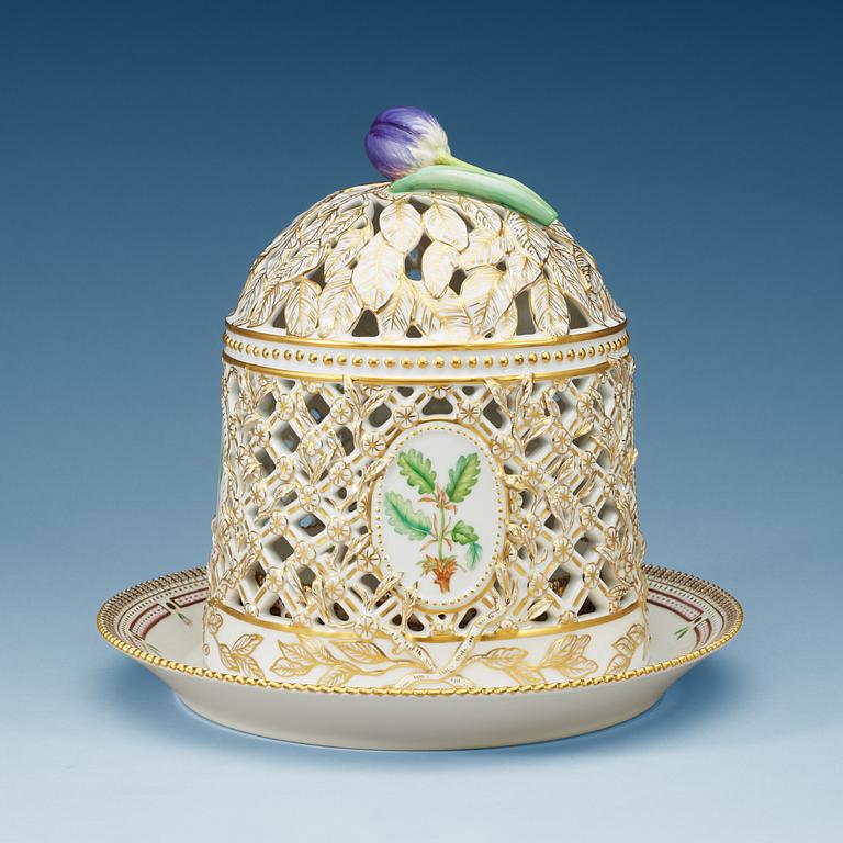 A Royal Copenhagen 'Flora Danica' ice-bell, late 20th Century.