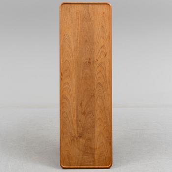 A 1950s/1960s coffie table by Hans Wegner.