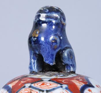LOCKURNA, porslin. Imari, Japan, 18/1900-tal.