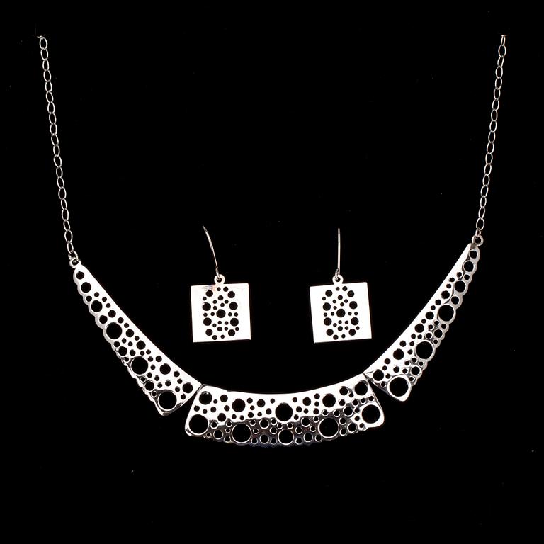 HALSSMYCKE och ÖRHÄNGEN, sterling silver, Liisa Vitali Kultakeskus. Vikt 10,4 g.