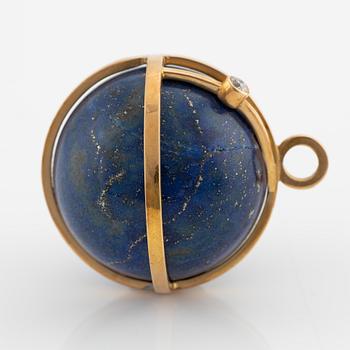 Pendant, Lantz, 18K gold with globe lapis lazuli and brilliant-cut diamond.