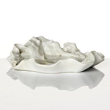 Alf Wallander, an Art Nouveau porcelain dish, Rörstrand, ca 1900, with dedication to Ellen Key.