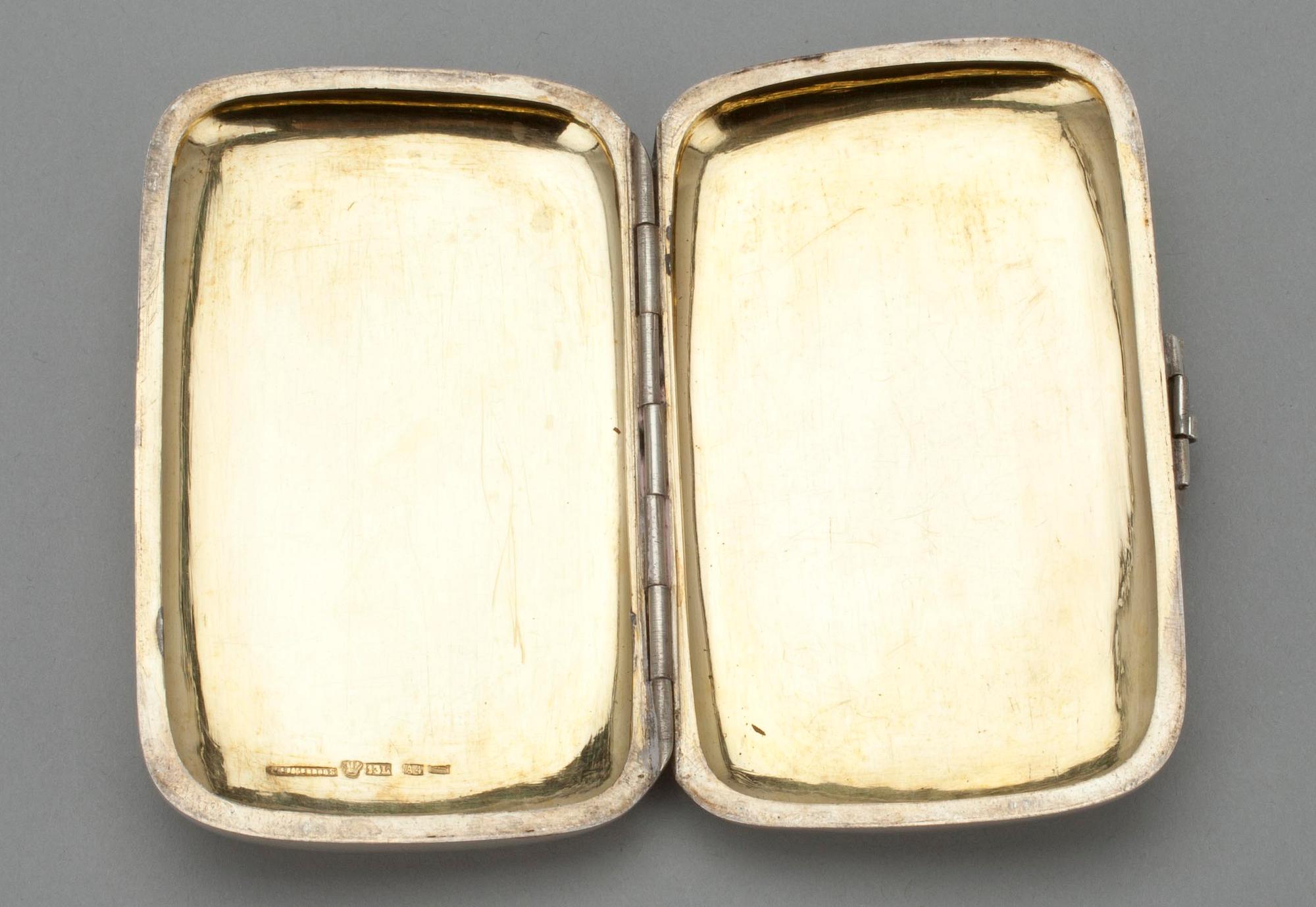 DOSA, silver, Hjalmar Fagerroos, Helsingfors 1882. Vikt 75 g.
