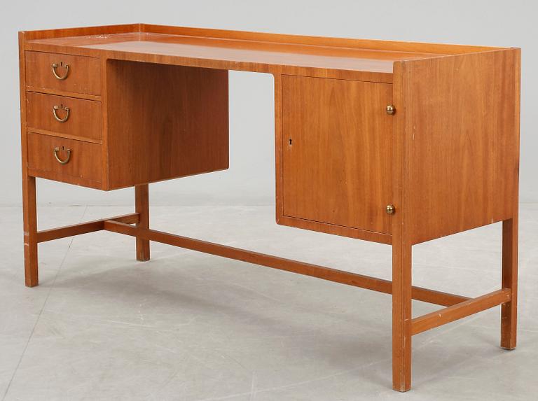 TOILETTEBORD / SKRIVBORD, Josef Frank, Svenskt Tenn, 1900-talets andra hälft.