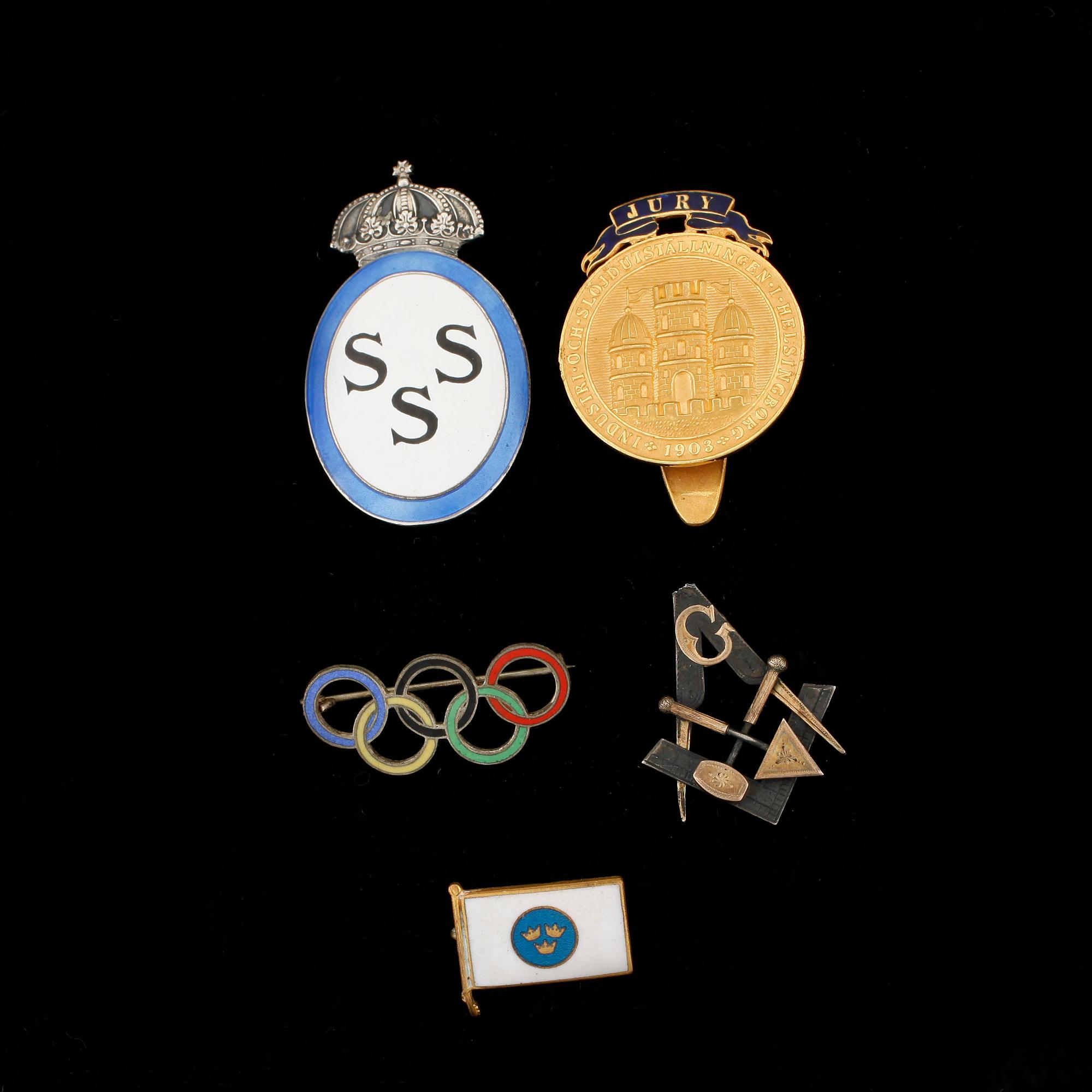 PARTI MÄRKEN, 27 delar, 18k guld, silver, och metall. Mestadels 1900-tal.