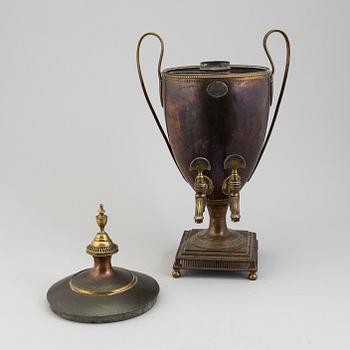 SAMOVAR, koppar och mässing. England, omkring år 1900.