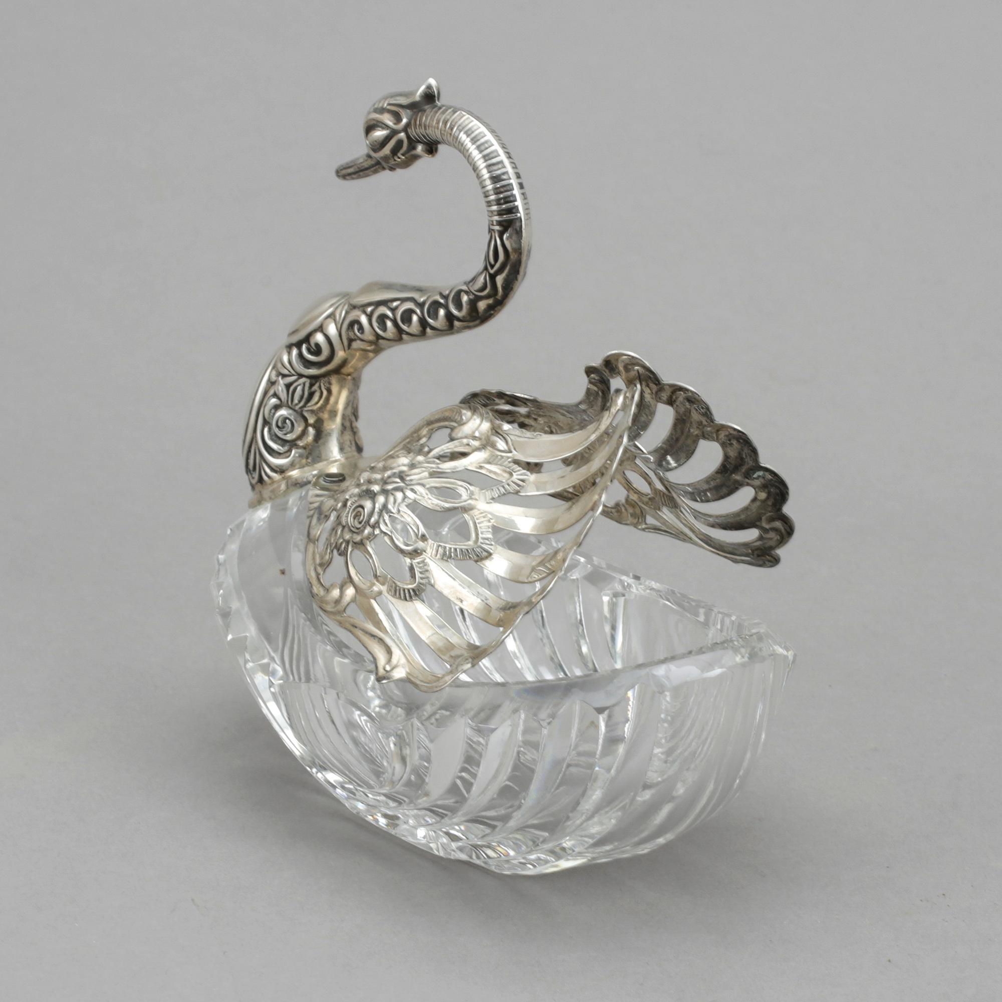 SKÅL MED SILVERMONTERING, svenska importstämplar, 1900-talets andra hälft.