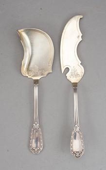 TÅRTKNIV samt TÅRTSPADE, silver, Adolphe Boulenger Paris, Frankrike, 1800-tal, vikt ca 223 gram.