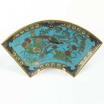 Fat, ett par, cloissoné. Japan, Meiji (1868-1912).