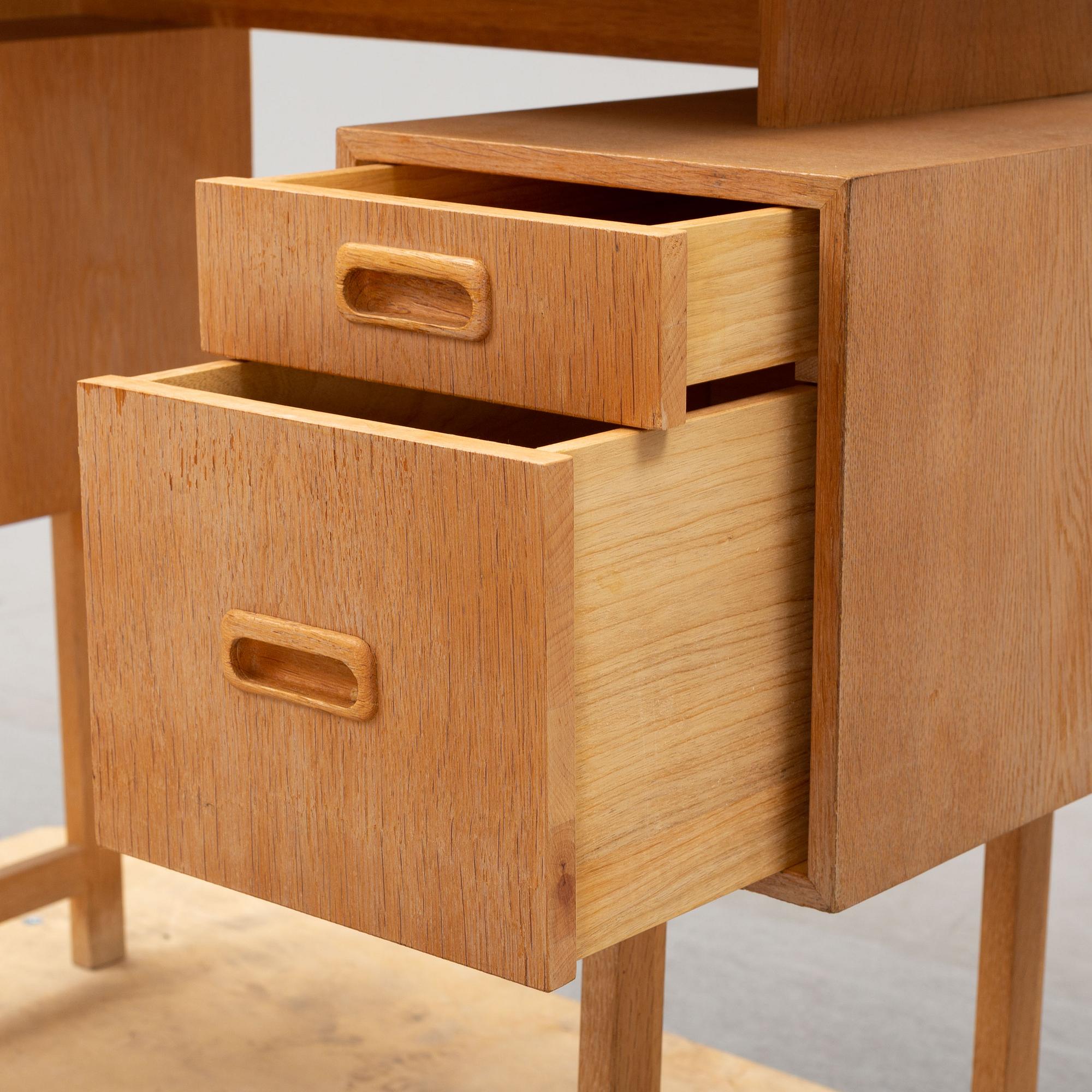 An oak dressing table, Glas&Trä, 1961.