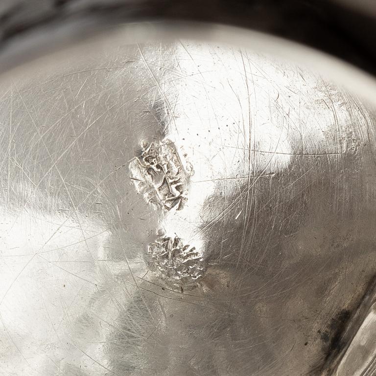 Bägare, silver, otydlig mästarstämpel, Moskva 1768.