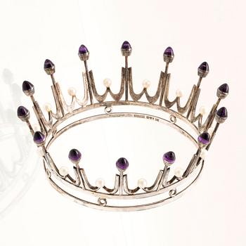 Karl-Erik Palmberg, bridal crown in silver with cabochon-cut amethysts and cultured pearls, Alton Falköping 1967.