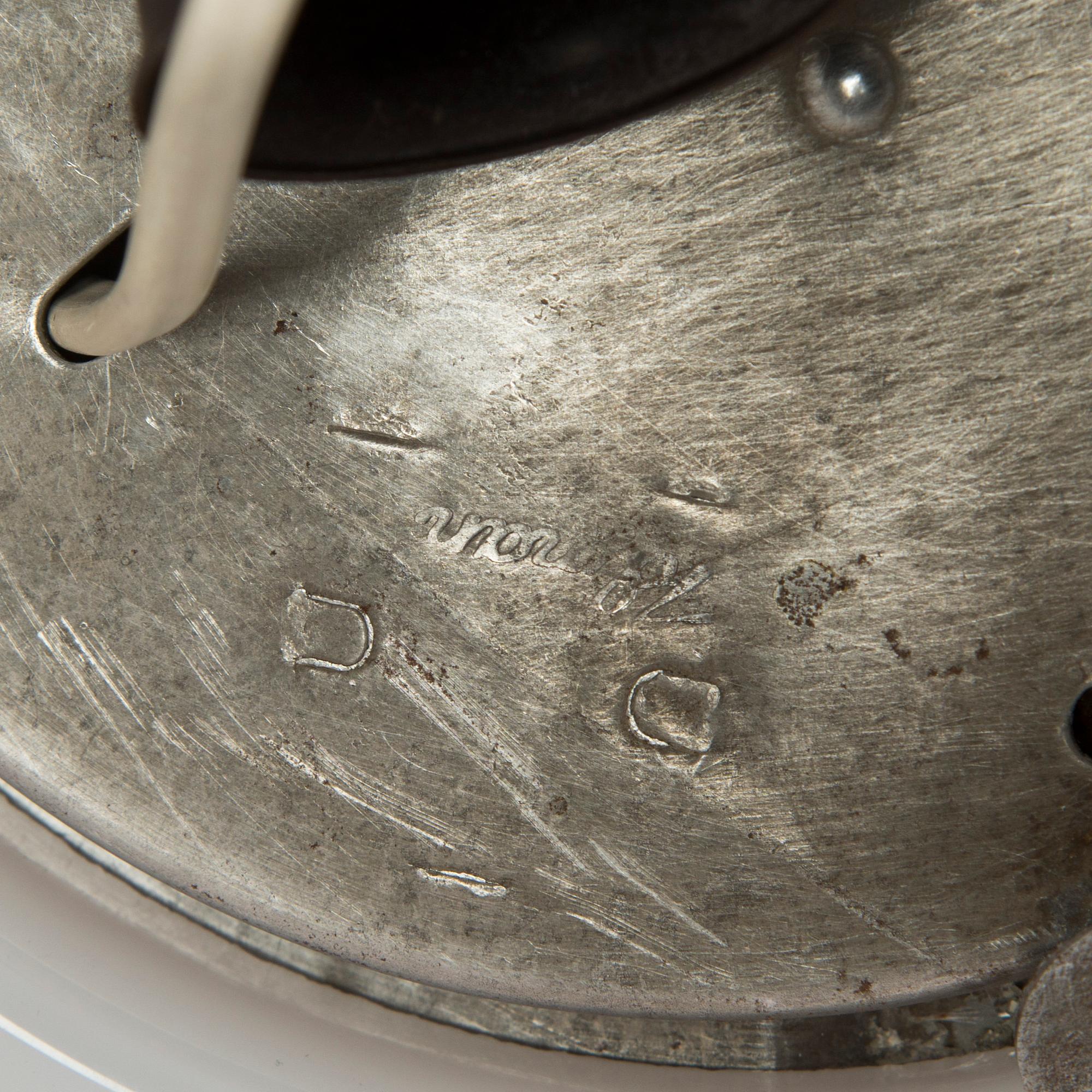 Paavo Tynell, kattovalaisimia, pari, A2-7. Idman 1900-luvun puoliväli.