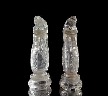 A pair of rock chrystal vases with covers, Qing dynasty.