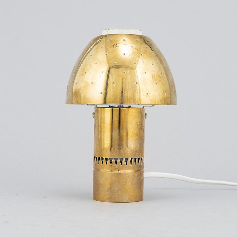 Hans-Agne Jakobsson, a model B221 'Lysina' brass table lamp, Markaryd, Sweden.