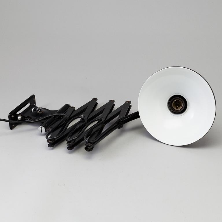 VÄGGLAMPA, Christian Dell, Kaiser & Co, formgiven 1936.