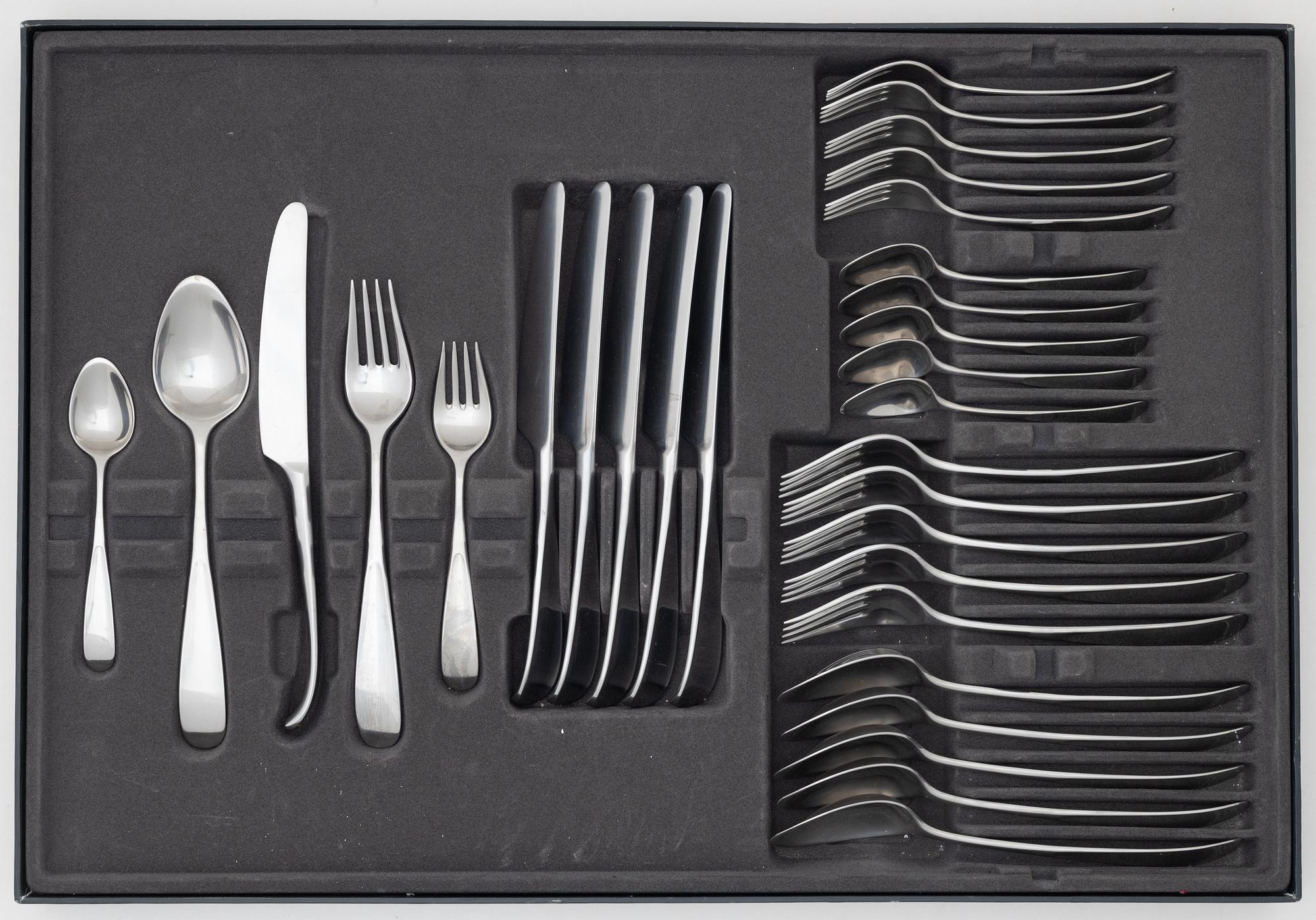 Vivianna Torun Bülow-Hübe, Cutlery service 'Vivianna', 30 pieces, Georg Jensen, Denmark.