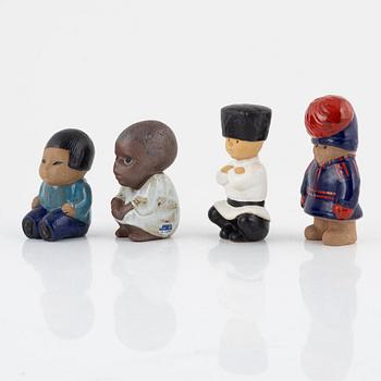 Lisa Larson, figuriner, 8 st, "All världens barn", Gustavsberg och Rörstrand.