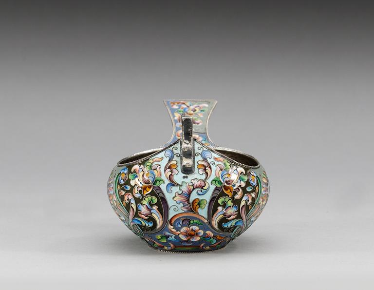 A RUSSIAN SILVER AND ENAMEL KOVSH, makers mark of the 6th Artel, Moscow 1908-1917.