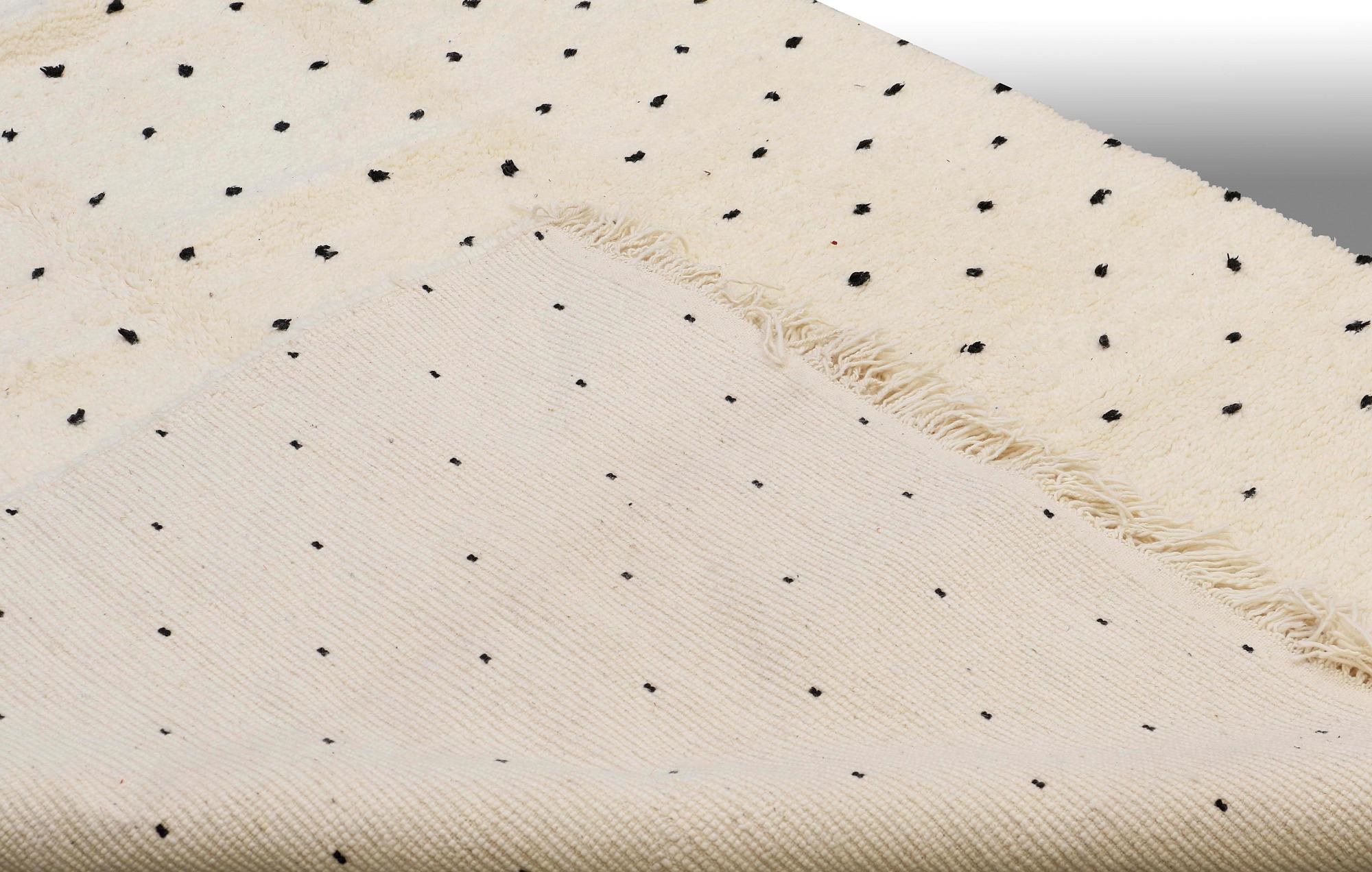 A carpet, Morocco, ca 295 x 208 cm.