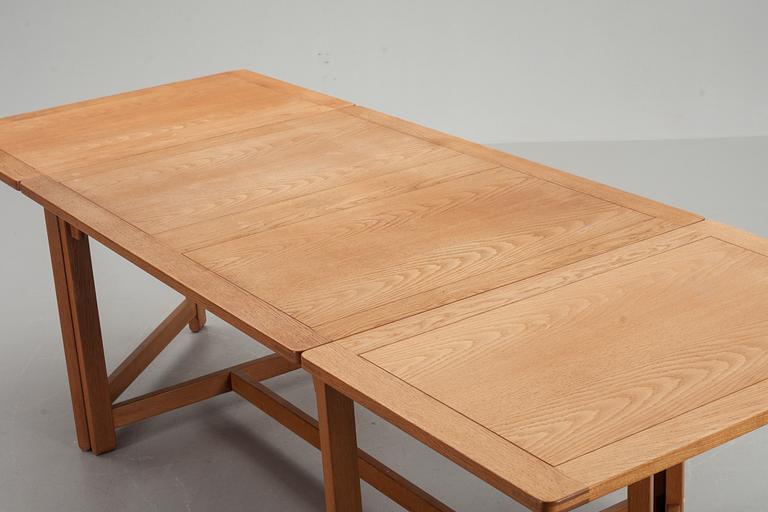 BIBLIOTEKSBORD, ek. Börje Mogensen.