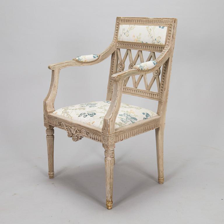 Karmstol, signerad NTS (Nils Tohrsson, Ingemanstorp, Lindome 1779-1848). Sengustaviansk.