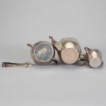 KAFFESERVIS, 3 delar, silver. Gustaf Möllenborg, Stockholm 1911. Vikt ca 816 gram.