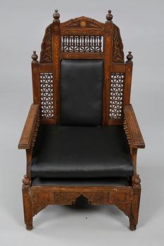 FÅTÖLJER, ett par, 1900-tal.