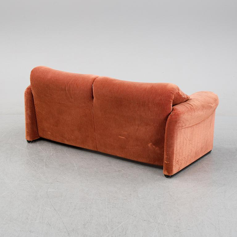 Vico Magistretti, a 'Maralunga' sofa for Cassina.