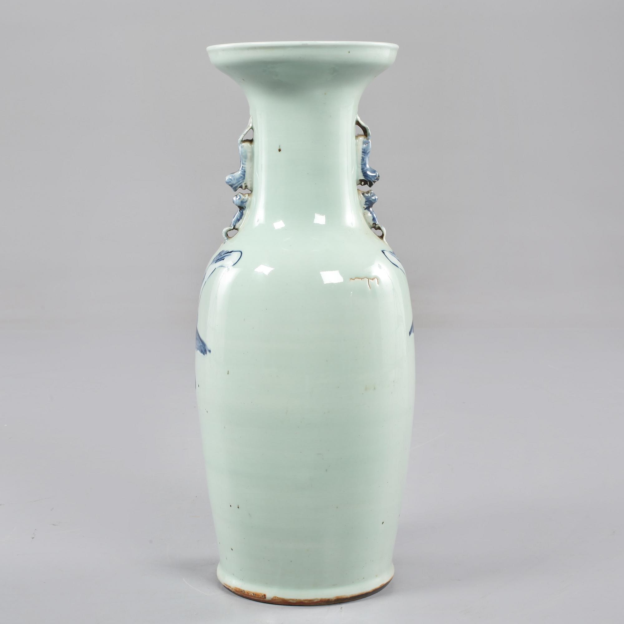 URNA, porslin, Kina, 1800-talets andra hälft.