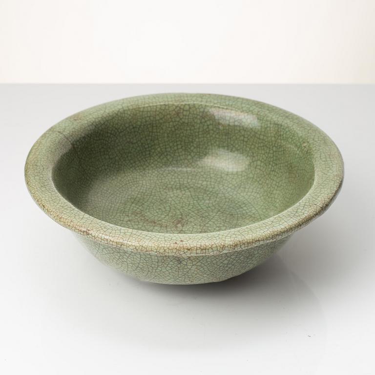 Skål, keramik, Kina, Mingdynsatin (1368-1644).