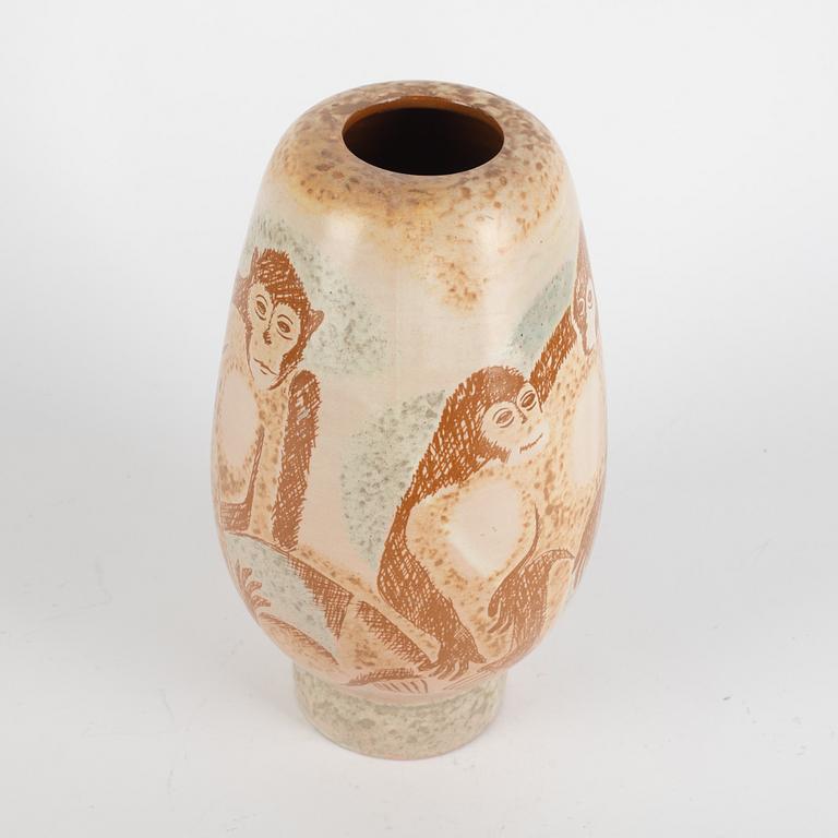 Vicke Lindstrand, a glazed ceramic vase, model 352, Upsala-Ekeby, Sweden, in production 1944-48.