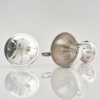 A Swedish 18th century silver sugerbowl with lid, mark of Erik Ernander, Uppsala 1791.