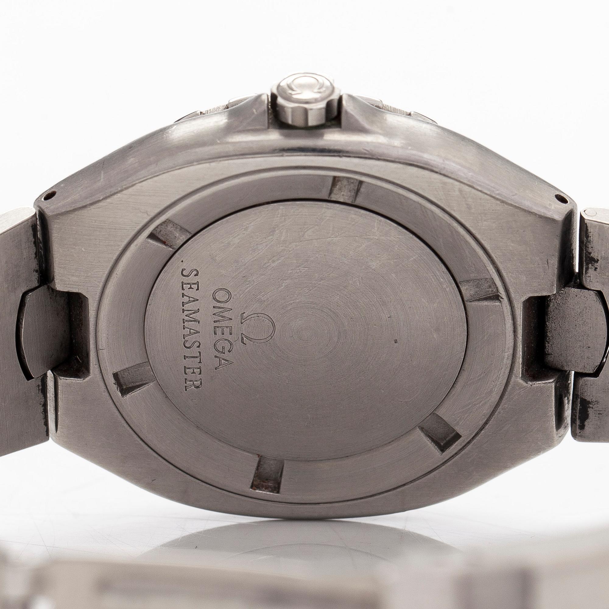Omega, Seamaster Professional, 200 M, "Pre-Bond", rannekello, 38,5 mm.