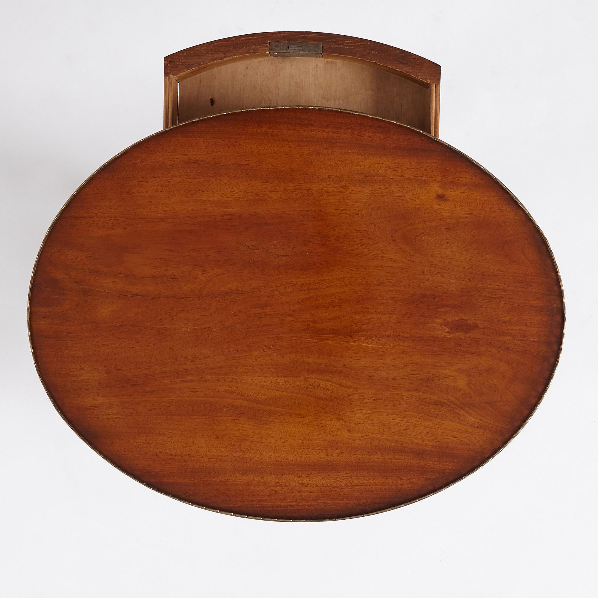 Bord, tillskrivet Gottlieb Iwersson (mästare i Stockholm 1778-1813), Sengustavianskt.
