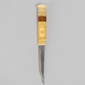 Sixten Lindberg, a reindeer horn knife, signed.