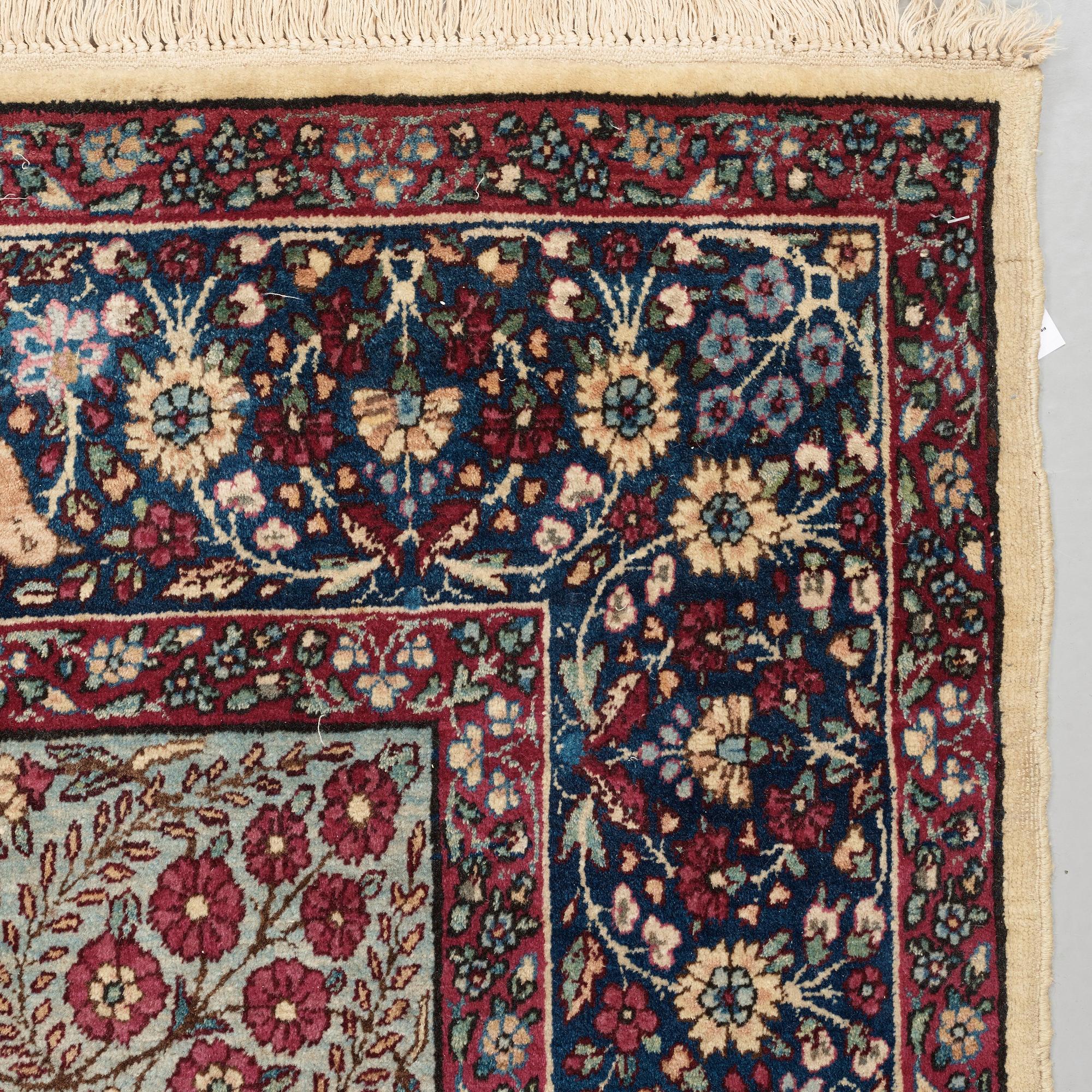 RUG. Semi-antique Kerman Figural. 225 x 141 cm.