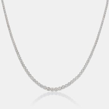 1270. A diamond necklace, 24.86 ct in total. Quality circa I-K/VS.
