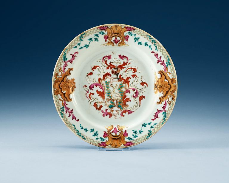 A famille rose armorial dinner plate with the arms of Grill, Qing dynasty, Qianlong (1736-95).