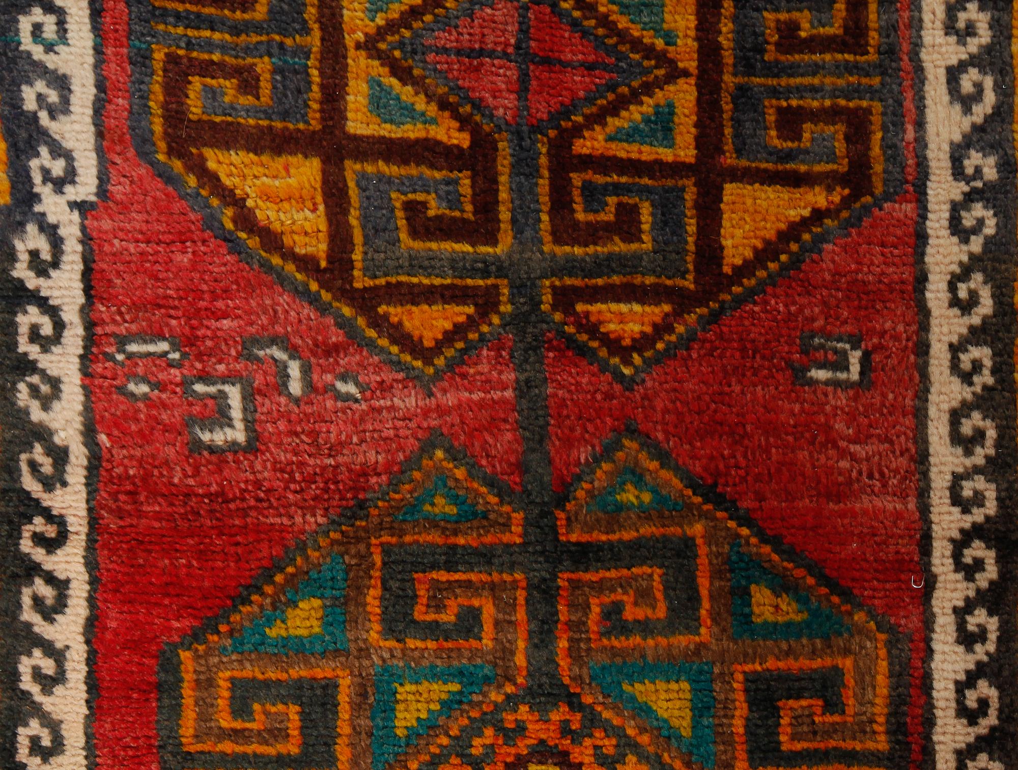 MATTA, Hamadan, old, 180x155 cm.