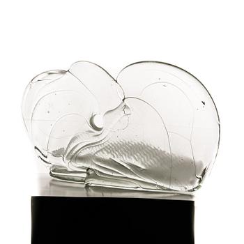 A glass sculpture signed Timo Sarpaneva 1988, Iittala.