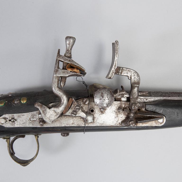 A NORTH AFRICAN FLINTLOCK GUN, 19th century.