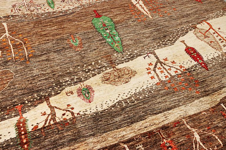 A Khorjin carpet, c. 306 x 258 cm.