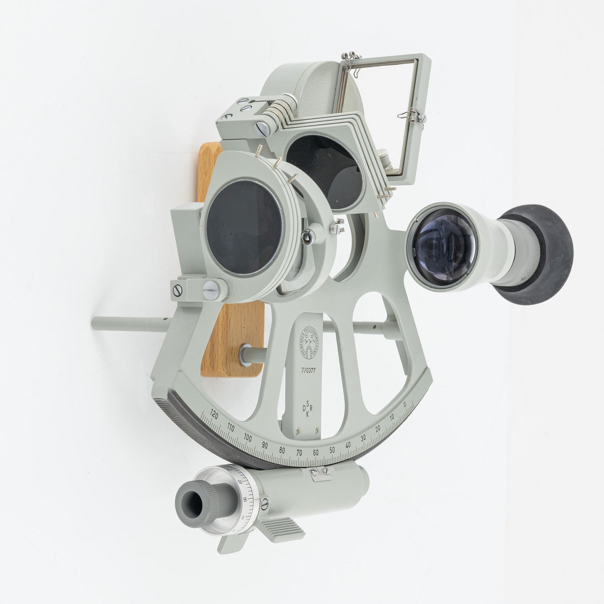 Trommel-sextant, VEB Frieberger Präzisionsmechanik, Freiberg, Tyskland.