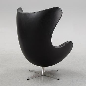Arne Jacobsen, , "Ägget", fåtölj, model 3316, Fritz Hansen, Danmark.